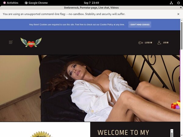 Liveloverock.modelcentro.net With Direct Debit